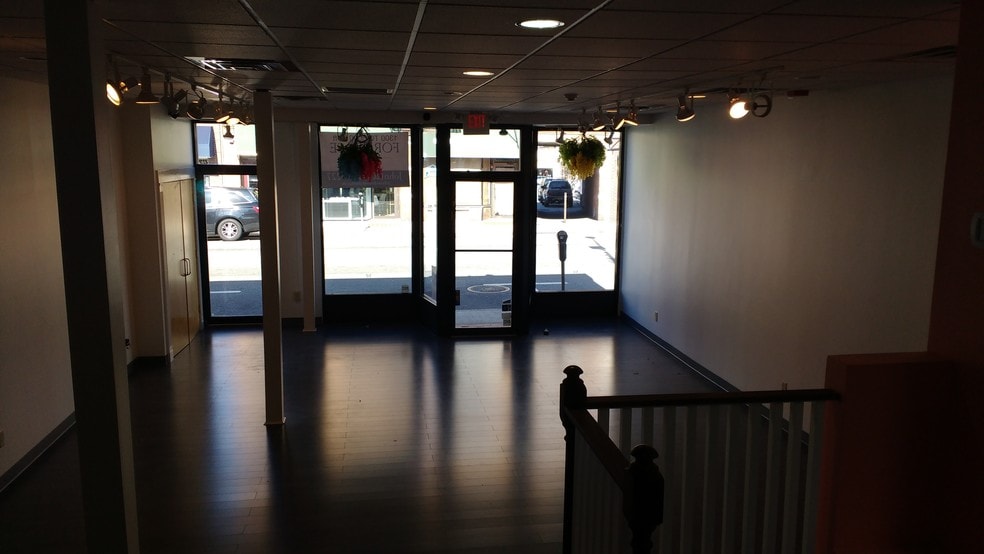 More Photos Of 21-23 N Dean St, Englewood Freestanding For Lease