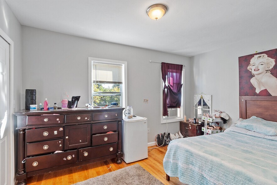 More Photos Of 36-38 Houghton St, Worcester Apartments For Sale