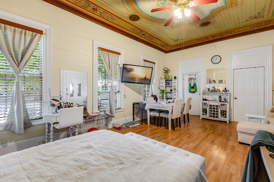 More Photos Of 402 appelrouth Ln, Key West Office Residential For Sale