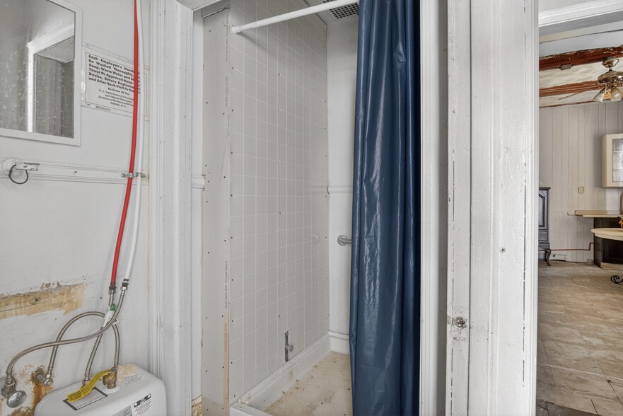 More Photos Of 1010-1012 S Garnett St, Henderson Apartments For Sale