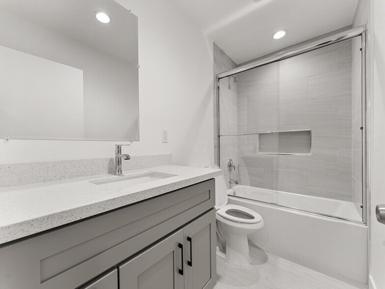 More Photos Of 308 S Laurel St, Santa Ana Apartments For Sale