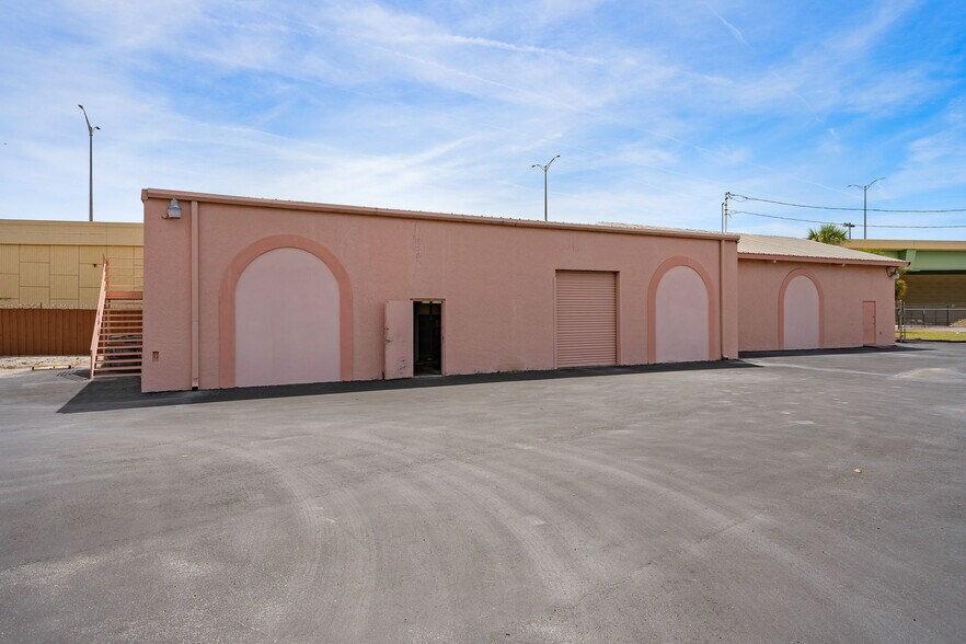 More Photos Of , Orlando Industrial For Sale