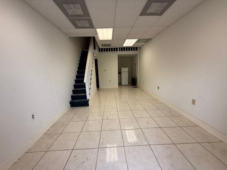 More Photos Of 5914 Cullen Blvd, Houston General Retail For Sale