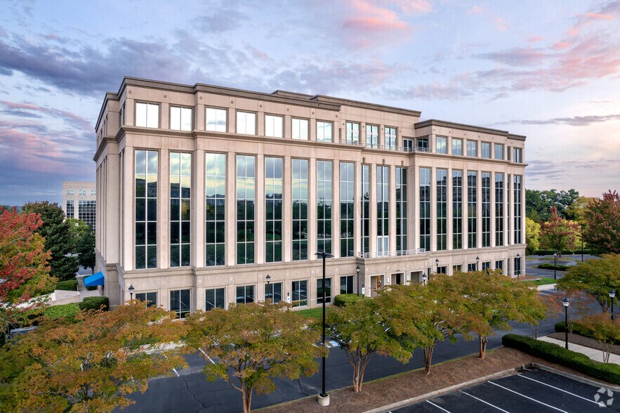 More Photos Of 14045 Ballantyne Corporate Pl, Charlotte Office For Lease