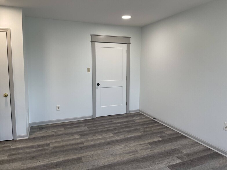 More Photos Of 1009 Keith St NW, Cleveland Office For Lease