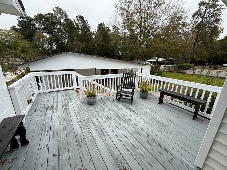 More Photos Of 102 Live Oak St, Tabor City Restaurant For Sale