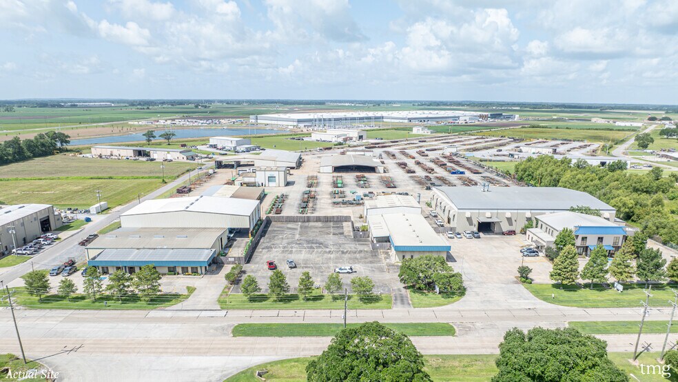 More Photos Of 3211 W Admiral Doyle Dr, New Iberia Manufacturing For Sale