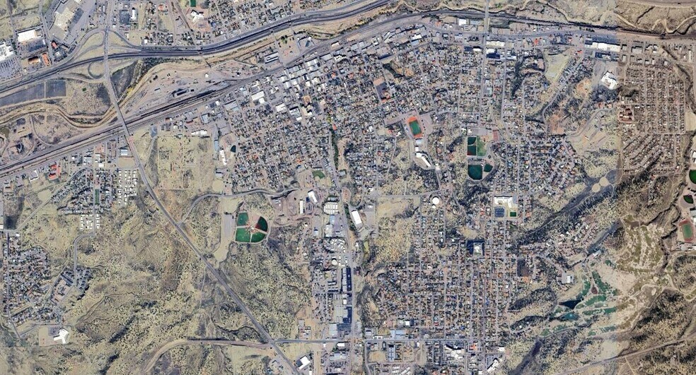 More Photos Of 511 E Nizhoni Blvd, Gallup Office For Sale