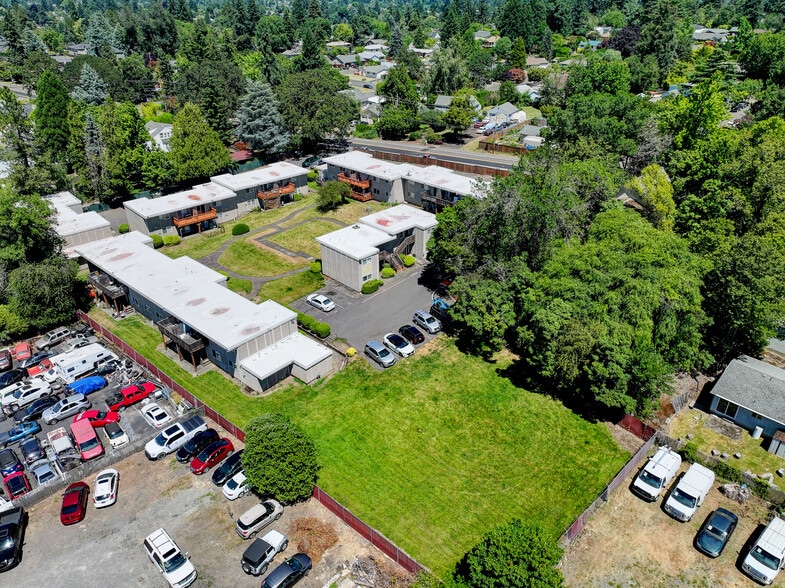 More Photos Of 13455 SE Oatfield Rd, Milwaukie Apartments For Sale