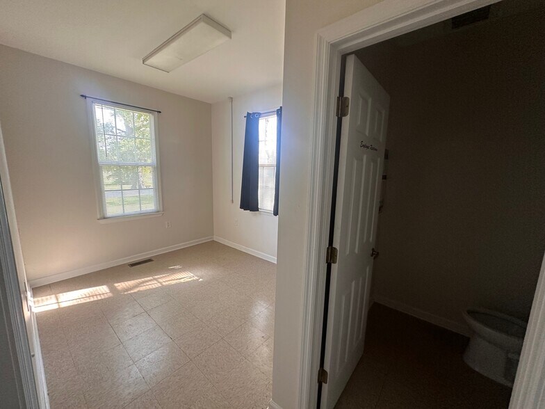 More Photos Of 416 E 3rd Ave, Cordele Medical For Sale