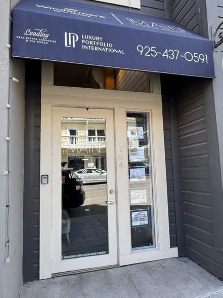 More Photos Of 530 Main St, Park City Storefront For Lease