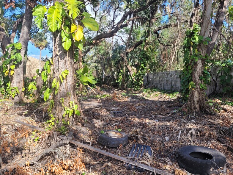 More Photos Of 6111 Memorial Hwy, Tampa Land For Sale