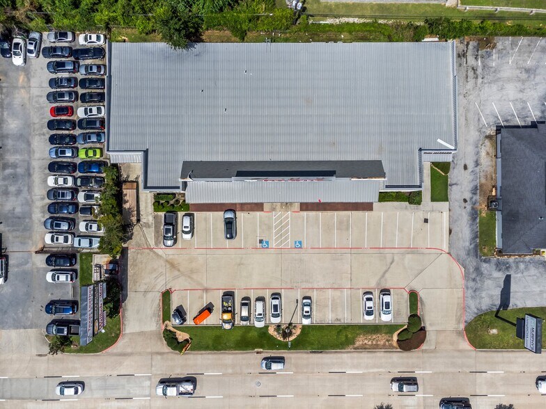More Photos Of 26333 I-45, The Woodlands Storefront Retail Office For Sale