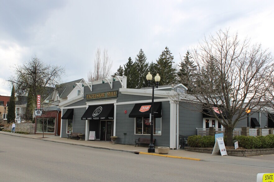 More Photos Of 310-340 Water St, Excelsior Freestanding For Lease