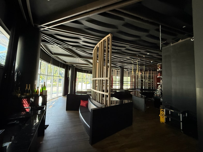 More Photos Of 801 S Pointe Dr, Miami Beach Apartments For Sale