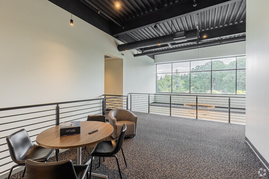 More Photos Of 6110 NE 152nd Ave, Vancouver Industrial For Sale