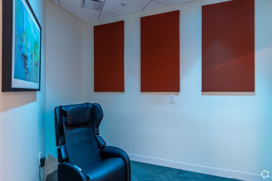 More Photos Of 1530 Wilson Blvd, Arlington Office For Lease