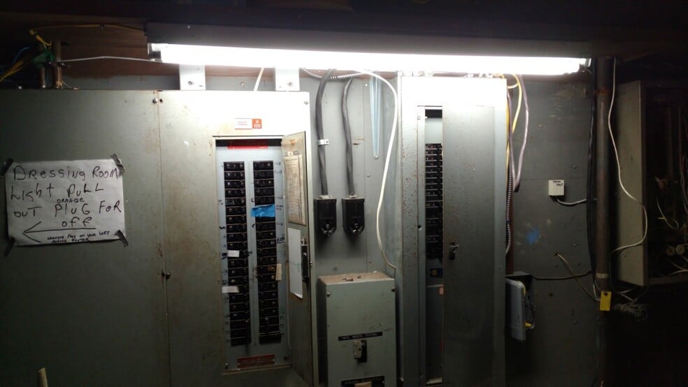 More Photos Of 424 Nash Rd, New Bedford Warehouse For Sale