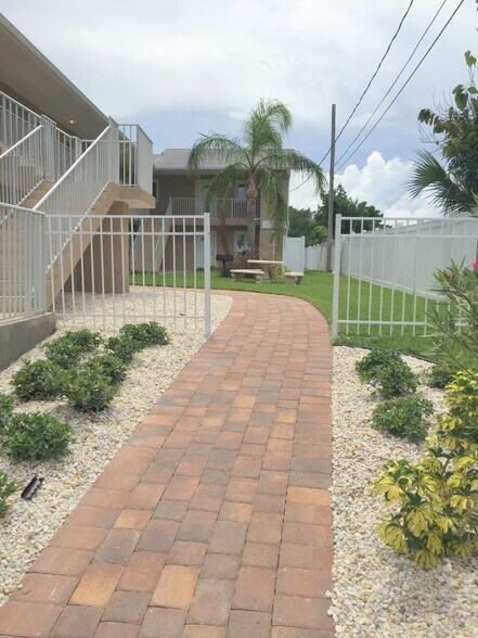 More Photos Of 134 Boynton Blvd, Daytona Beach Apartments For Sale