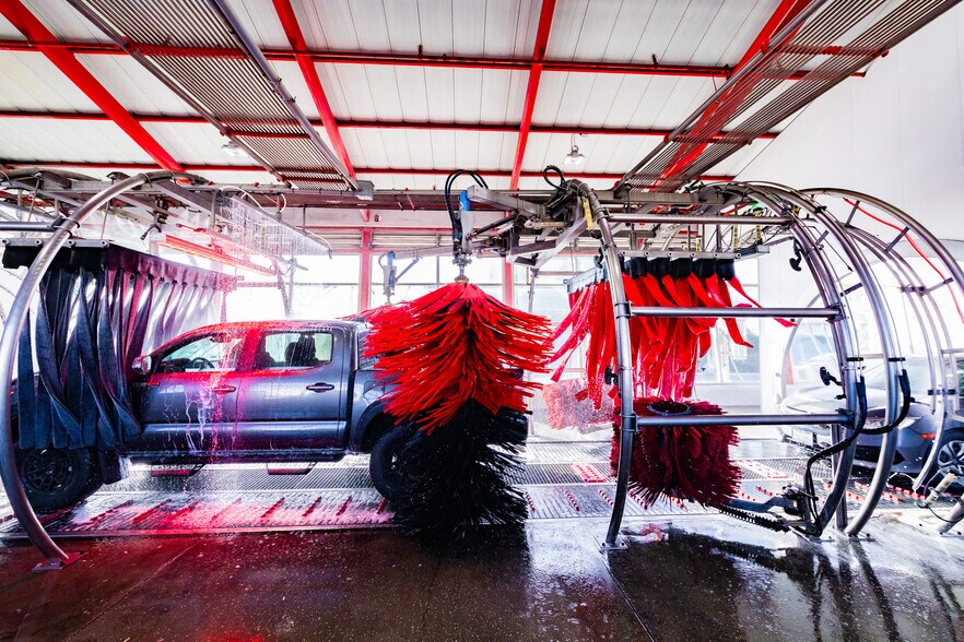 More Photos Of 10805 Ramona Ave, Montclair Carwash For Sale