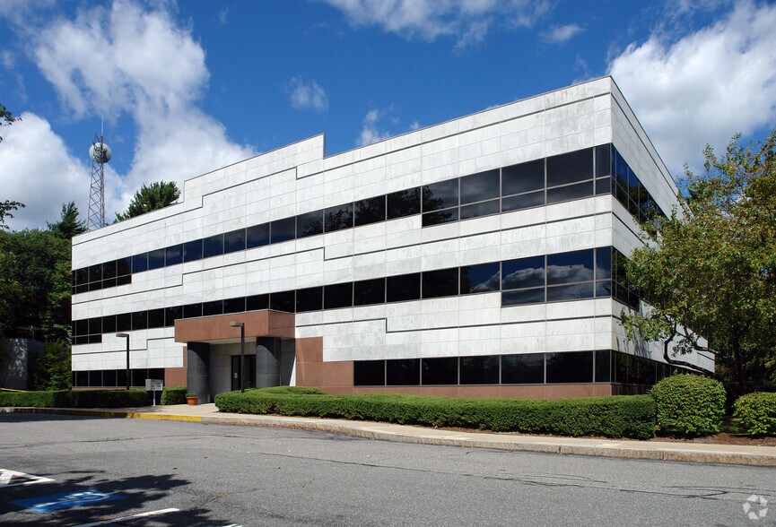 More Photos Of 1050 Hingham St, Rockland Office For Lease