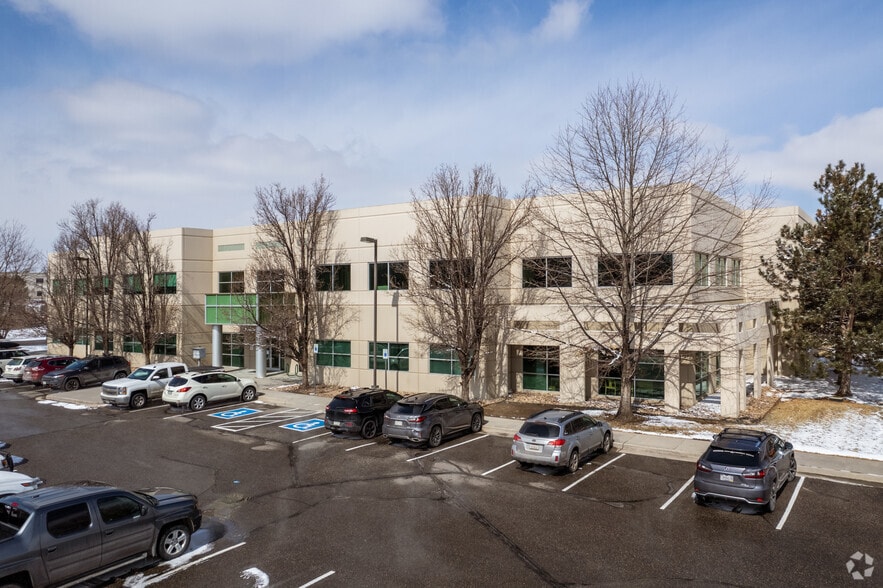 More Photos Of 331 S 104th St, Louisville Flex For Lease