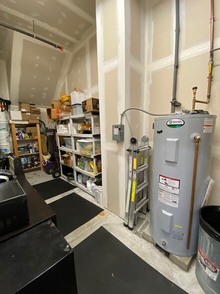 More Photos Of 79 W Main St, Northborough Freestanding For Sale