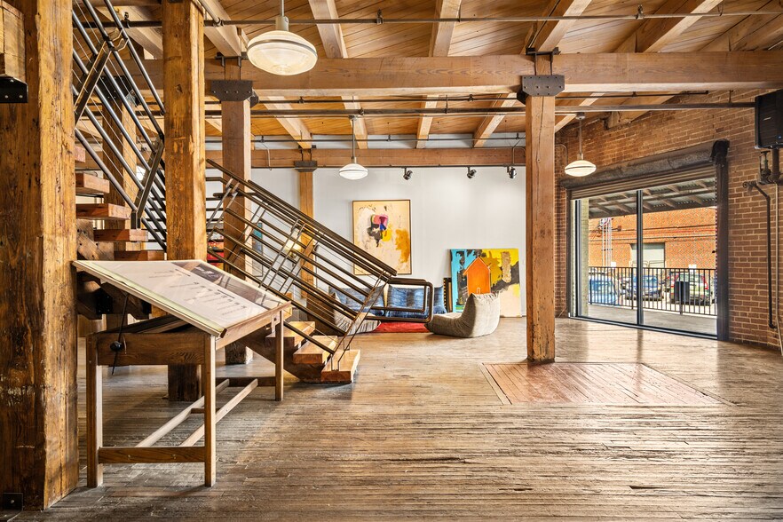 More Photos Of 1113 Vine St, Houston Loft Creative Space For Sale