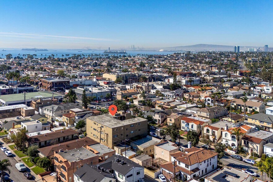 More Photos Of 222 Granada Ave, Long Beach Apartments For Sale