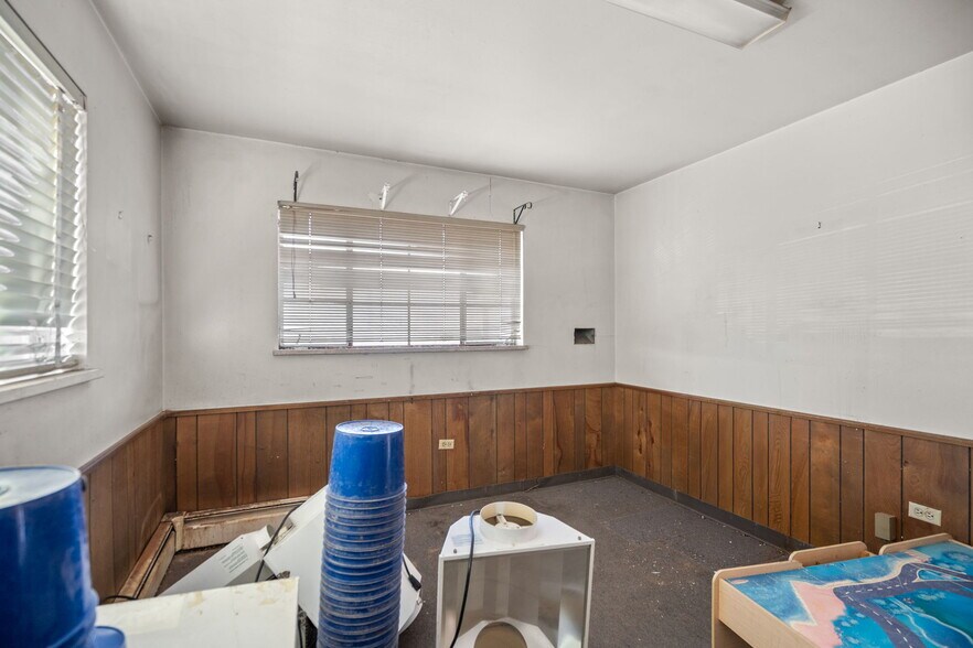 More Photos Of 2162 S Jason St, Denver Warehouse For Sale