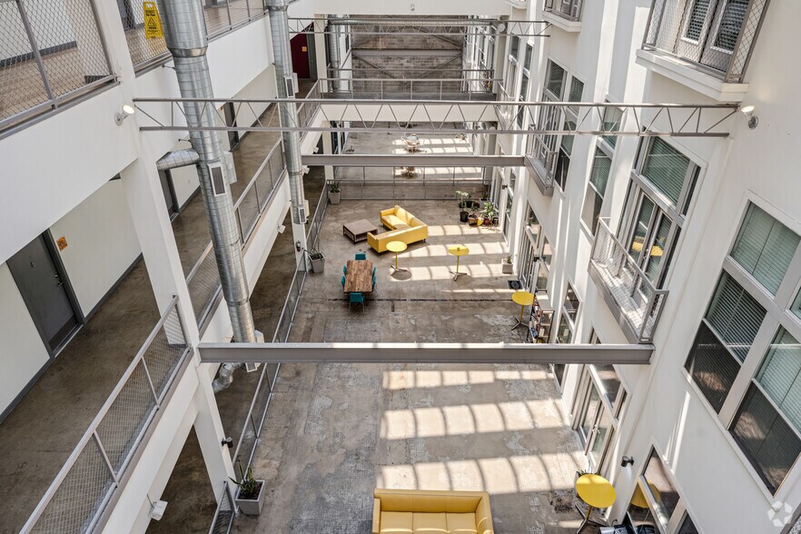 More Photos Of 1403 Slocum St, Dallas Apartments For Lease