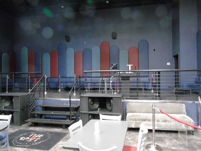 More Photos Of 370 E Main St, Ansonia Restaurant For Sale