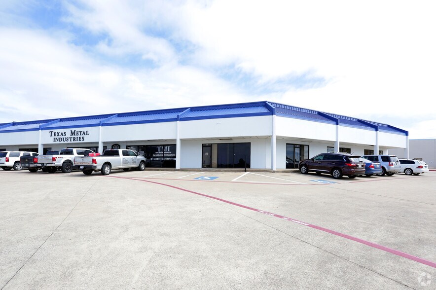 More Photos Of 1331 E US Highway 80, Mesquite Flex For Lease