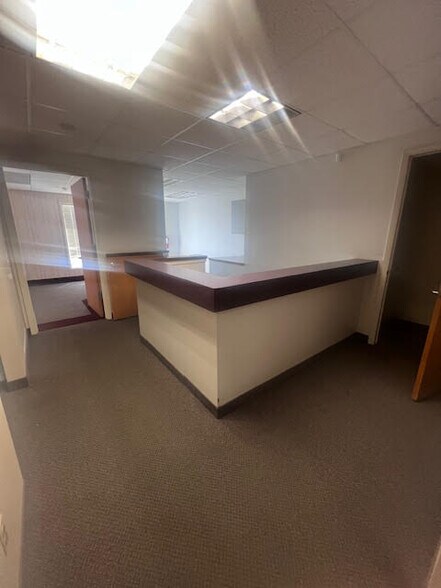 More Photos Of 480-496 White Spruce Blvd, Rochester Medical For Sale