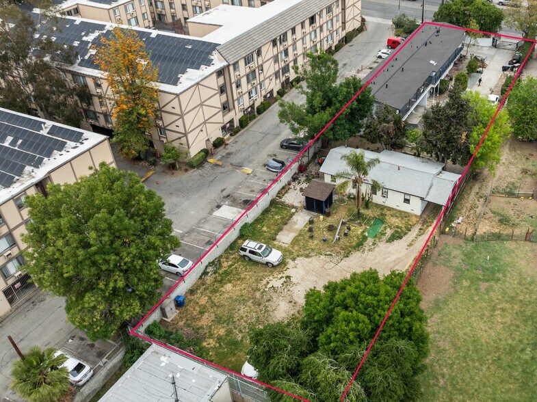 More Photos Of 14020-14022 Foothill Blvd, Sylmar Apartments For Sale