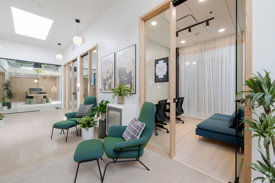 More Photos Of 1801 E Camelback Rd, Phoenix Coworking Space