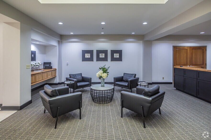 More Photos Of 254 Court Ave, Memphis Office For Sale