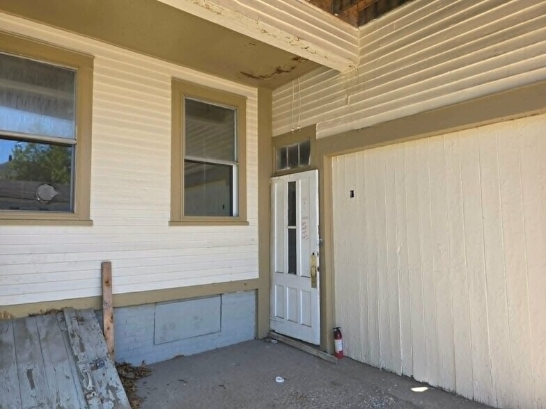 More Photos Of 33 Oak St, Brattleboro Apartments For Sale