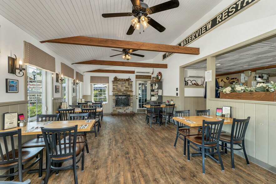 More Photos Of 40 Main St, Goffstown Restaurant For Sale
