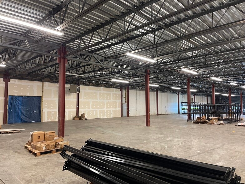 More Photos Of 6352 Airway Dr, Indianapolis Manufacturing For Sale