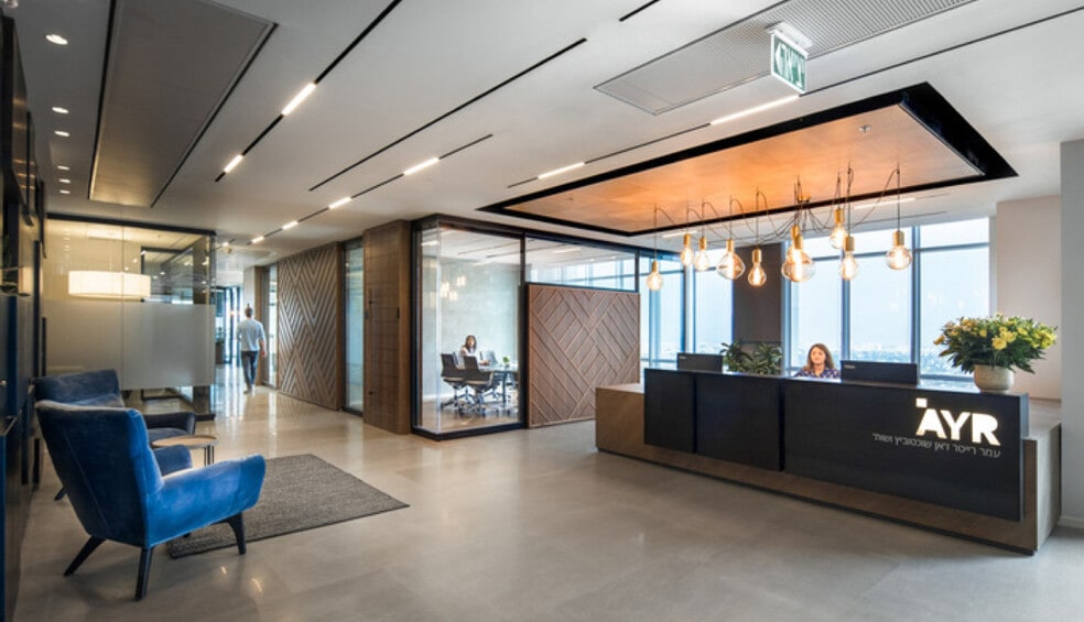 More Photos Of 210 E Capitol St, Jackson Office For Lease