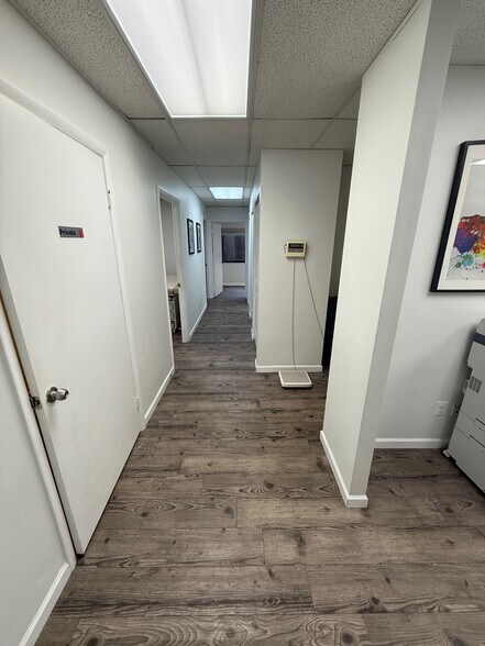 More Photos Of 11201-11259 Lockwood Dr, Silver Spring Office For Sale