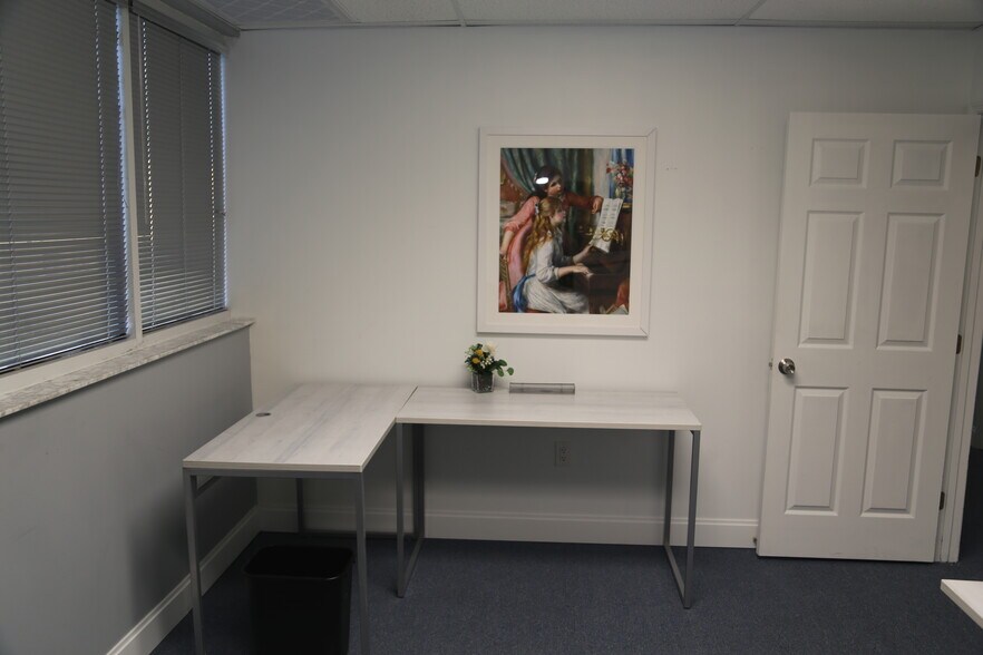 More Photos Of 1501 Robert J Conlan Blvd NE, Palm Bay Office For Lease