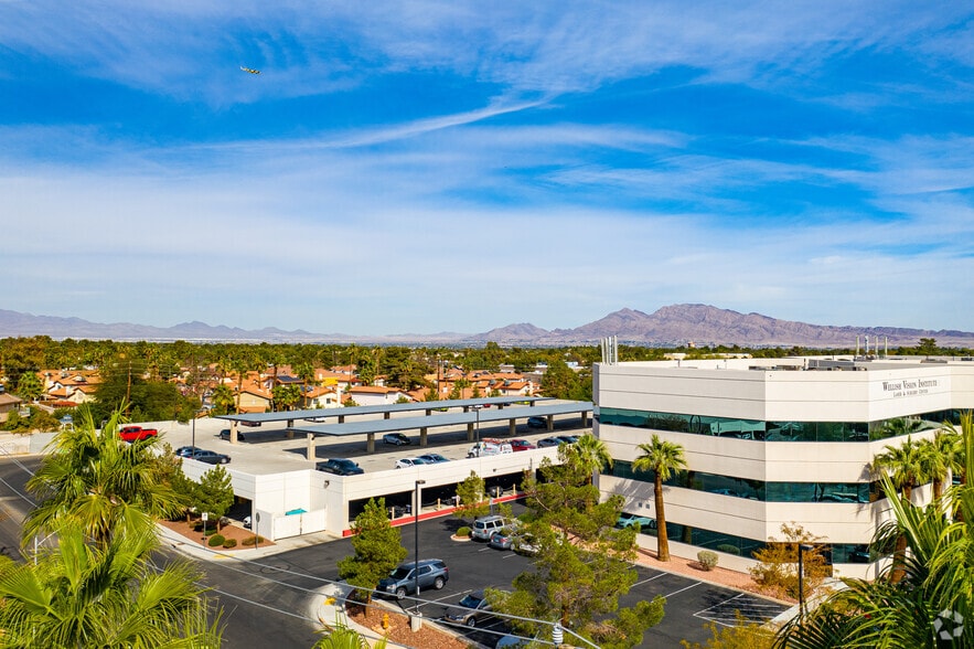 More Photos Of 2110 E Flamingo Rd, Las Vegas Medical For Lease
