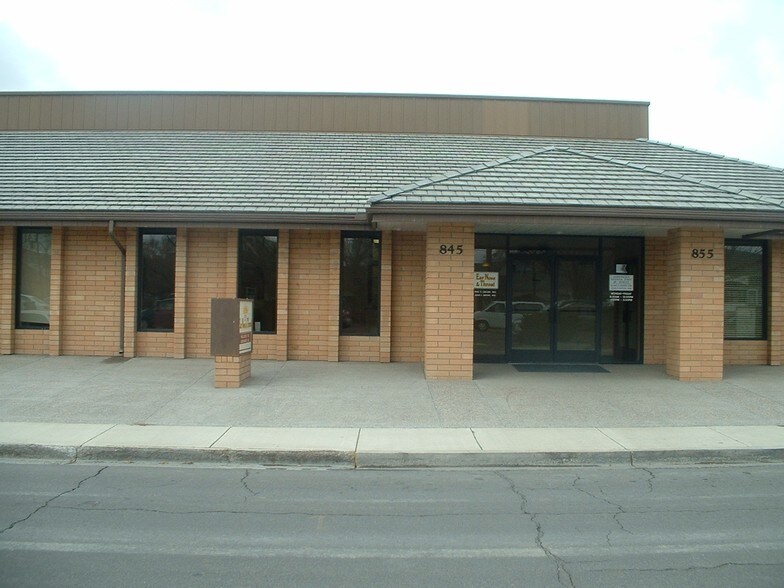Primary Photo Of 825-855 Railroad St, Elko Medical For Lease