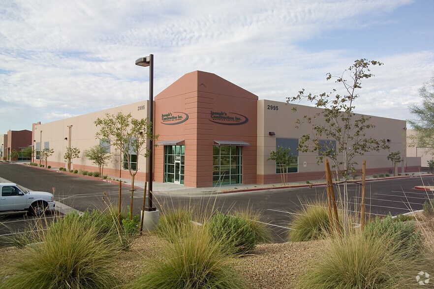 More Photos Of 2965 Coleman St, North Las Vegas Distribution For Lease