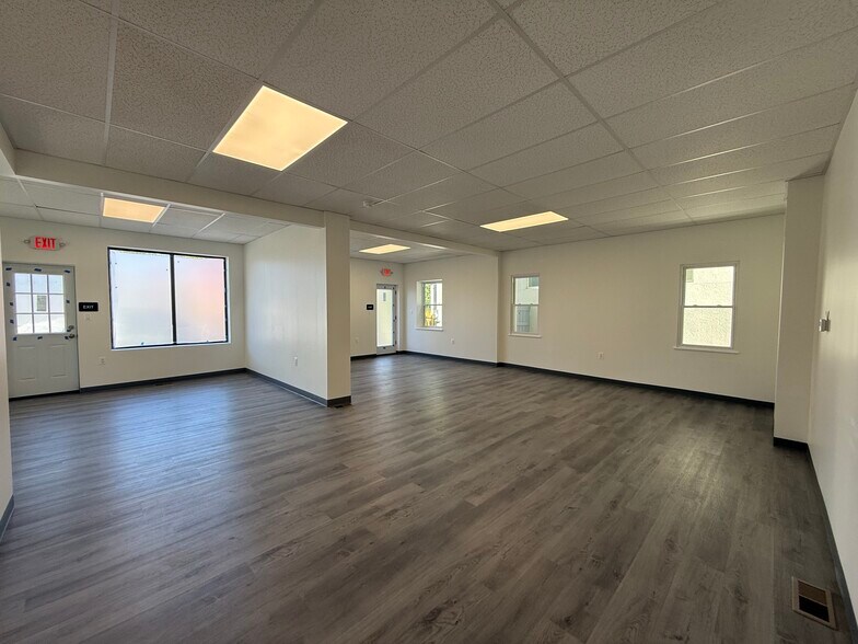 More Photos Of 212 S Black Horse Pike, Blackwood Storefront For Lease