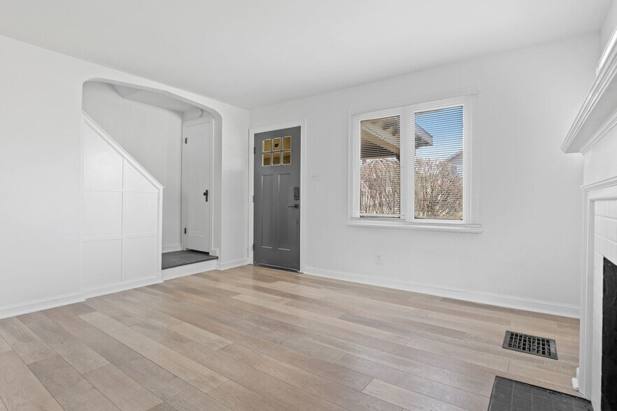 More Photos Of 644-650 S Hague Ave, Columbus Multifamily For Sale