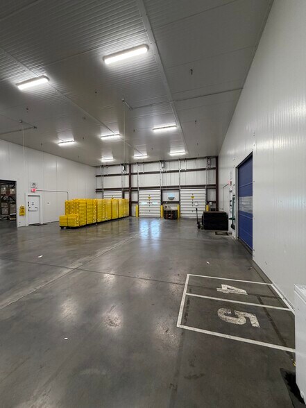 More Photos Of 3158 N Valley Pike, Harrisonburg Warehouse For Lease