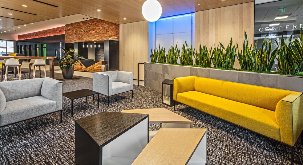 More Photos Of 901 5th Ave, Seattle Office For Lease